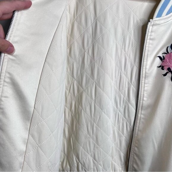 Disney Womens Size Medium Alice In Wonderland Souvenir Jacket Satin Bomber Coat - Picture 10 of 14